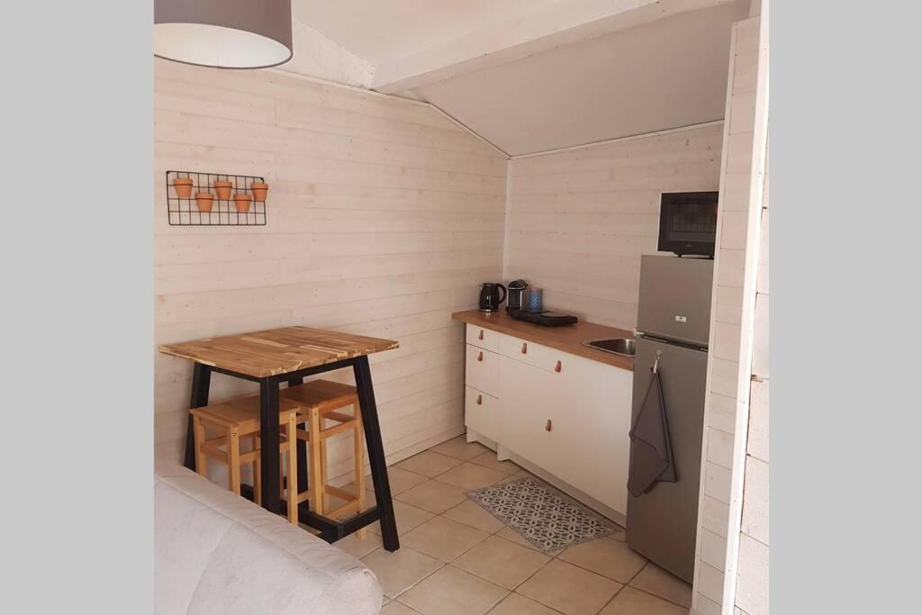 Saint-Cirgues-sur-Couze Maisonnette En Pierre Independante De 20 M2 מראה חיצוני תמונה